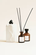 Load image into Gallery viewer, Peony & Suede Diffuser